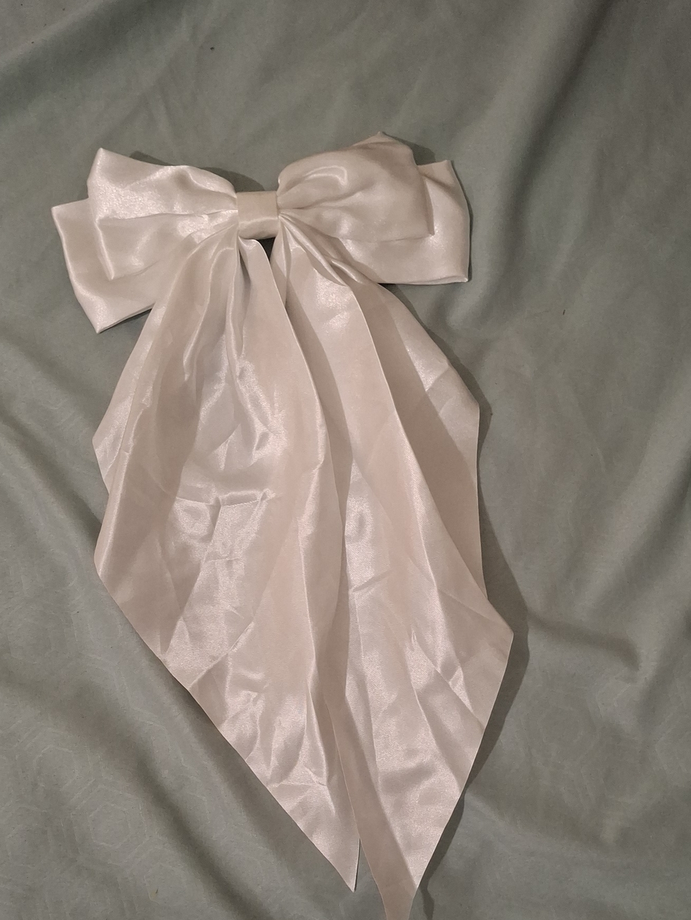 Elegant Satin Bow Hair Accent in Pearl